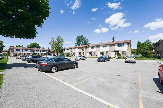 173 - 173 Fleetwood Cres E, Townhouse with 3 bedrooms, 2 bathrooms and 1 parking in Brampton ON | Image 20