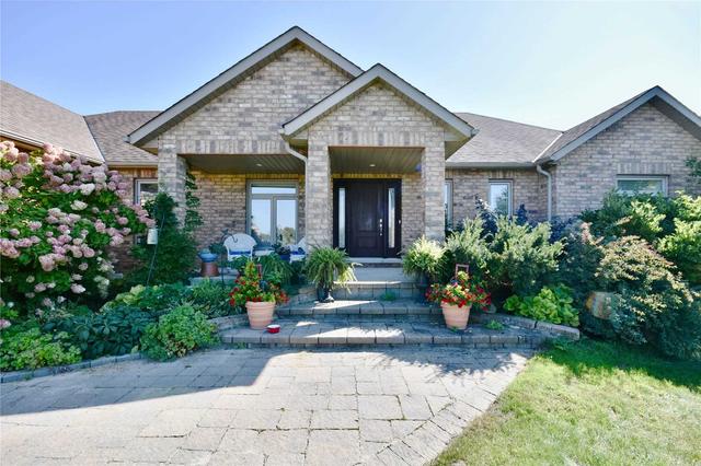 1675 Lockhart Rd, House detached with 2 bedrooms, 4 bathrooms and 11 parking in Innisfil ON | Image 21
