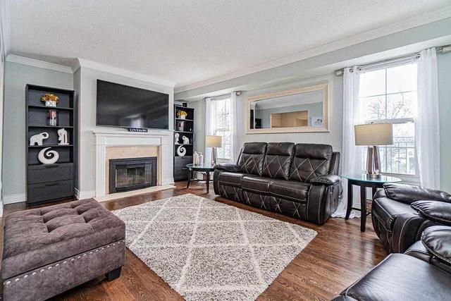 15 Stornwood Crt, Townhouse with 3 bedrooms, 3 bathrooms and 1 parking in Brampton ON | Image 12