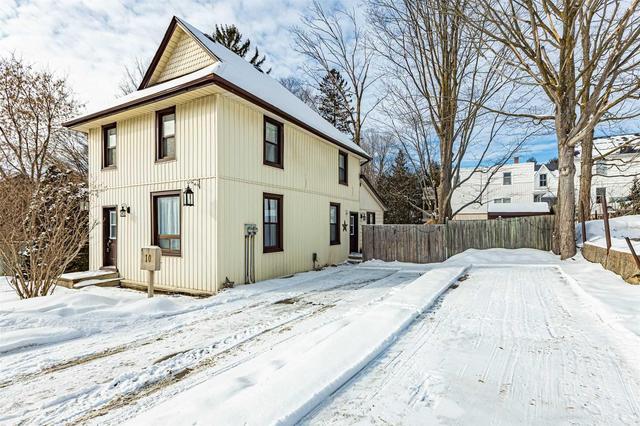 10 Codrington St, House detached with 5 bedrooms, 2 bathrooms and 4 parking in Barrie ON | Image 1