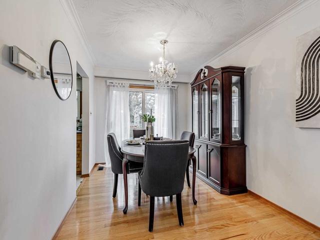 26 Bendale Blvd, House detached with 3 bedrooms, 3 bathrooms and 4 parking in Toronto ON | Image 2