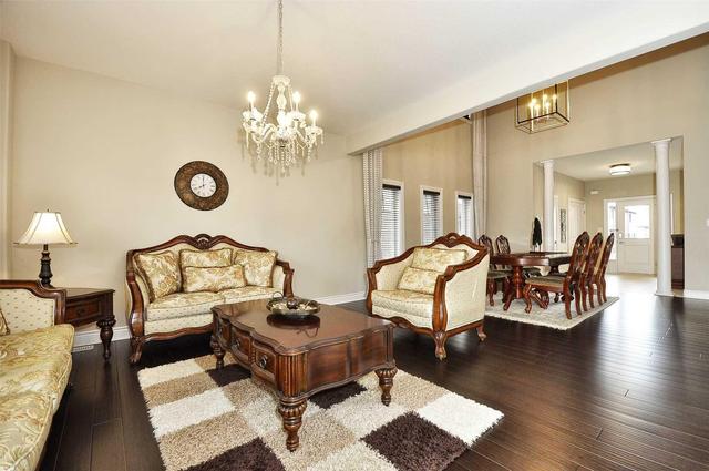 8 Vic Chambers Pl, House detached with 4 bedrooms, 3 bathrooms and 4 parking in Brant ON | Image 9