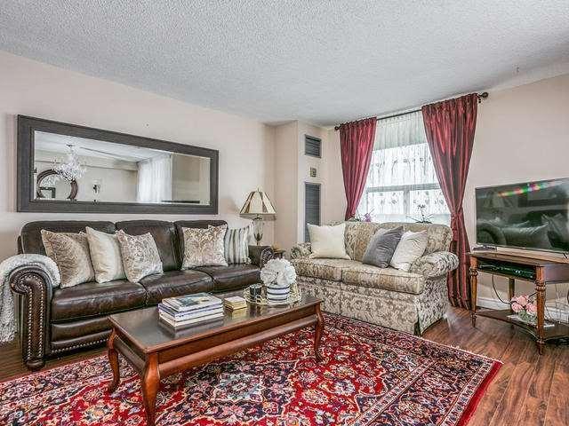 907 - 50 Inverlochy Blvd, Condo with 2 bedrooms, 2 bathrooms and 1 parking in Markham ON | Image 1