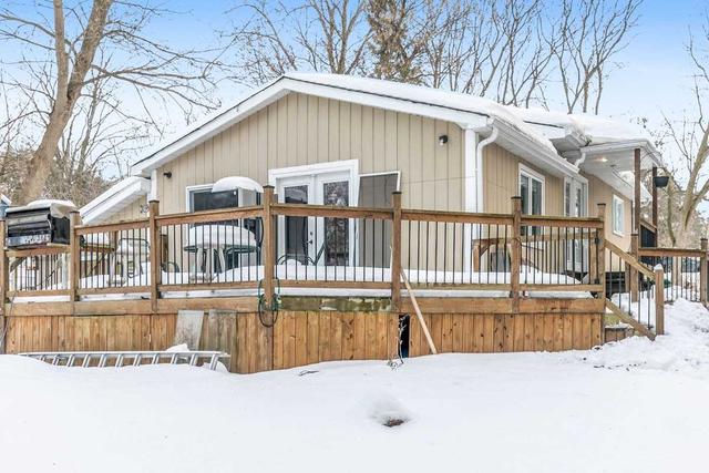 226 Foster Dr, House detached with 2 bedrooms, 1 bathrooms and 6 parking in Barrie ON | Image 14