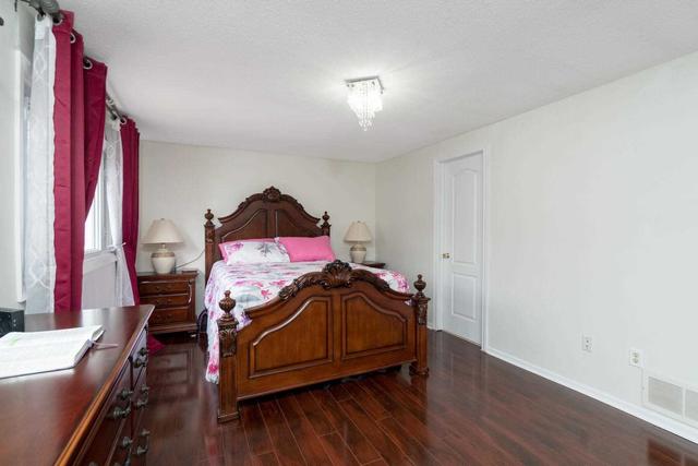 14 Greenwich Circ, Townhouse with 3 bedrooms, 3 bathrooms and 2 parking in Brampton ON | Image 8
