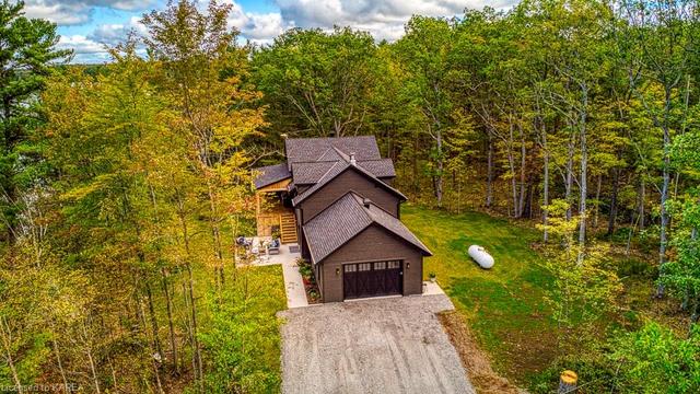 240 Enchanted Lane, House detached with 3 bedrooms, 2 bathrooms and 6 parking in South Frontenac ON | Image 12