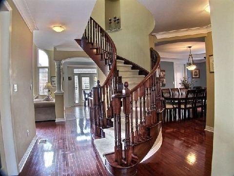 3418 Buena Vista Crt, House detached with 4 bedrooms, 5 bathrooms and 4 parking in Oakville ON | Image 4
