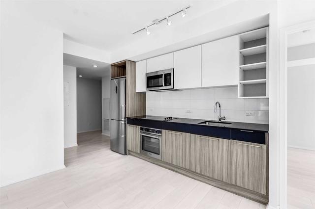 605 - 68 Shuter St, Condo with 2 bedrooms, 2 bathrooms and 1 parking in Toronto ON | Image 6
