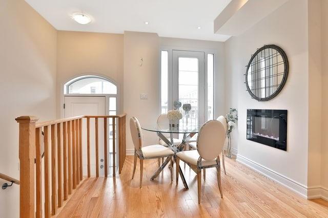 57 Edward Horton Cres, Townhouse with 3 bedrooms, 3 bathrooms and 1 parking in Toronto ON | Image 2