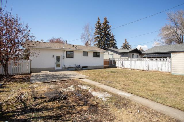 3313 44a Avenue, House detached with 4 bedrooms, 3 bathrooms and 4 parking in Red Deer AB | Image 27