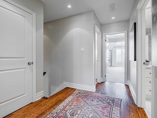 146 Glendale Ave, House detached with 4 bedrooms, 4 bathrooms and 1 parking in Toronto ON | Image 9