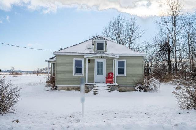 940 Concession 2 Road, House detached with 3 bedrooms, 1 bathrooms and 6 parking in The Nation ON | Image 3