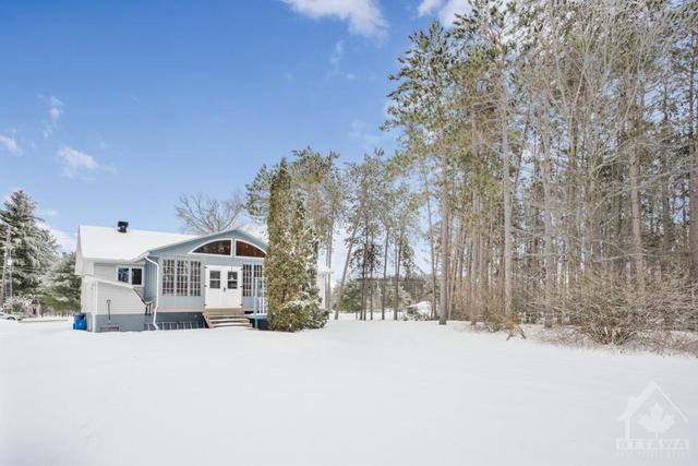 166 Concession 7 Road, House detached with 2 bedrooms, 2 bathrooms and 6 parking in Alfred and Plantagenet ON | Image 21