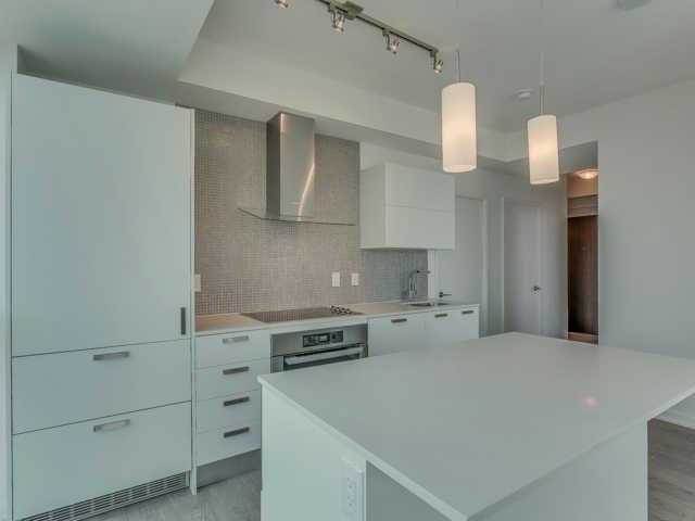 2708 - 9 Bogert Ave, Condo with 2 bedrooms, 2 bathrooms and 1 parking in Toronto ON | Image 13