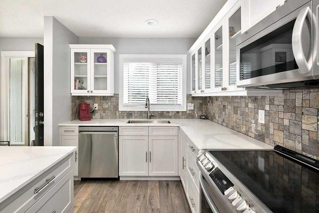 545 Oxbow Cres, Townhouse with 3 bedrooms, 3 bathrooms and 1 parking in Collingwood ON | Image 3