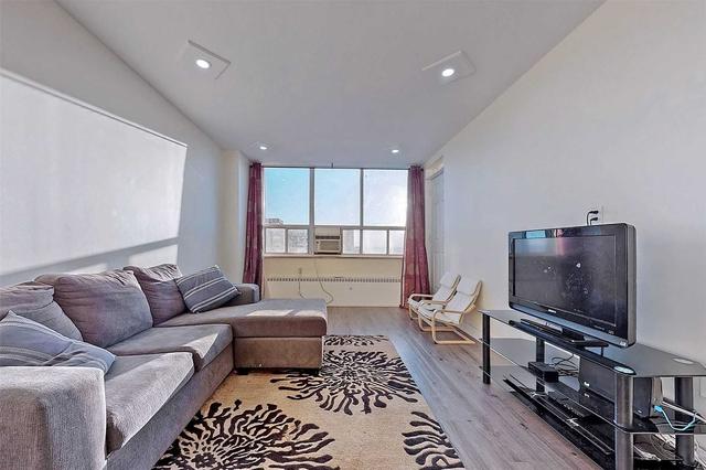 2104 - 370 Dixon Rd, Condo with 2 bedrooms, 1 bathrooms and 1 parking in Toronto ON | Image 12