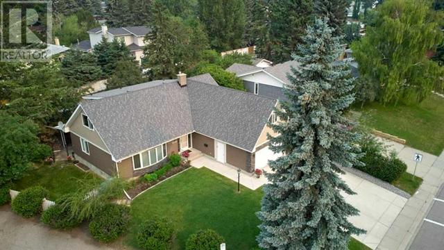 3036 Utah Drive Nw, House detached with 4 bedrooms, 2 bathrooms and 2 parking in Calgary AB | Image 2