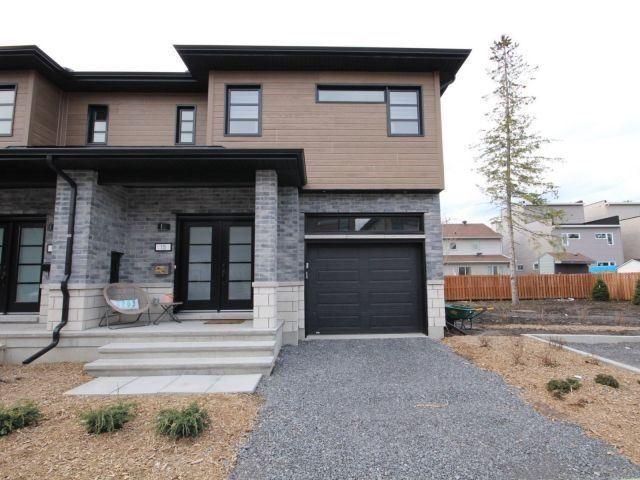 15 Aquamarine Private, House semidetached with 3 bedrooms, 4 bathrooms and 2 parking in Ottawa ON | Image 1