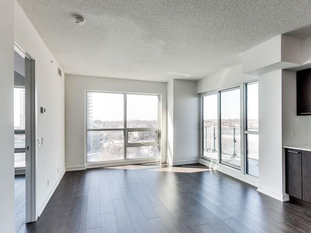 Uph02 - 2220 Lake Shore Blvd W, Condo with 2 bedrooms, 3 bathrooms and 1 parking in Toronto ON | Image 2