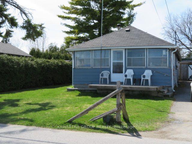 477 Long Beach Rd, House detached with 3 bedrooms, 1 bathrooms and 3 parking in Kawartha Lakes ON | Image 1