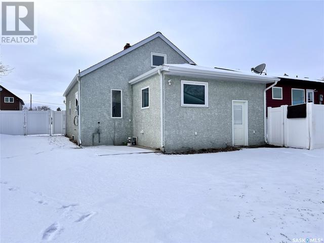414 6th Street E, House detached with 3 bedrooms, 2 bathrooms and null parking in Wynyard SK | Image 29