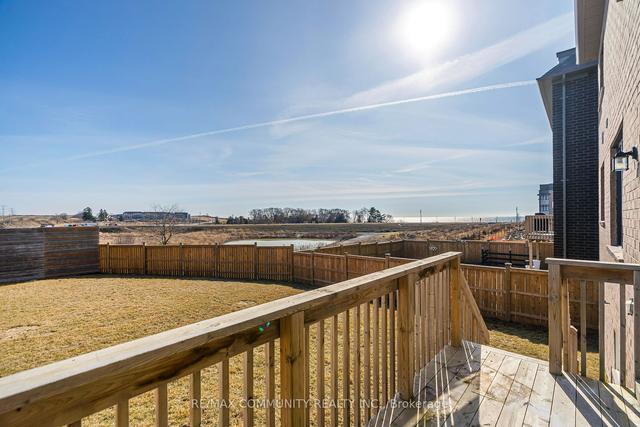 35 Yacht Dr, House detached with 4 bedrooms, 4 bathrooms and 4 parking in Clarington ON | Image 24