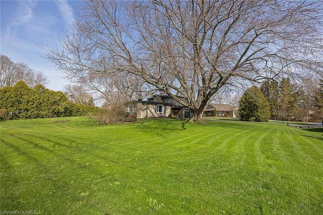 200 Old Orchard Road, House detached with 3 bedrooms, 1 bathrooms and 8 parking in Greater Napanee ON | Image 12