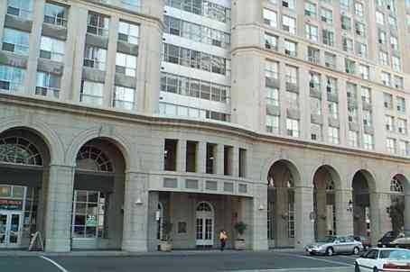 820 - 25 The Esplanade, Condo with 1 bedrooms, 1 bathrooms and null parking in Toronto ON | Image 1