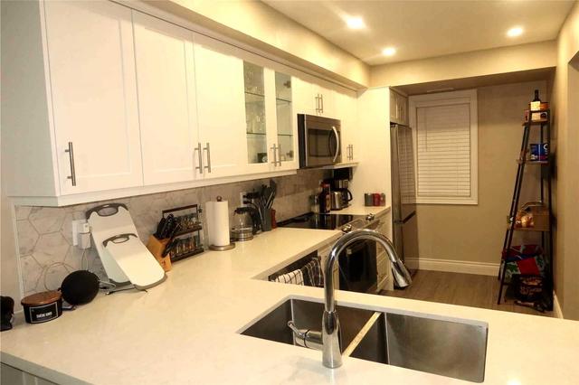 88 - 55 Bristol Rd E, Condo with 2 bedrooms, 1 bathrooms and 1 parking in Mississauga ON | Image 3