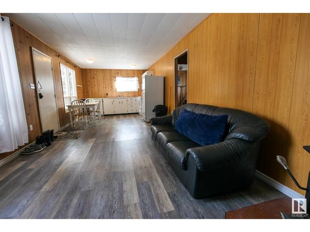 803 8 St, House detached with 3 bedrooms, 1 bathrooms and null parking in Norris Beach AB | Image 21