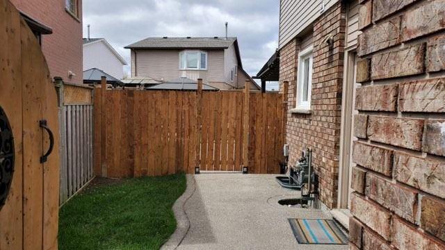 bsmt - 22 Amblecote Pl, Condo with 1 bedrooms, 1 bathrooms and 1 parking in Hamilton ON | Image 6