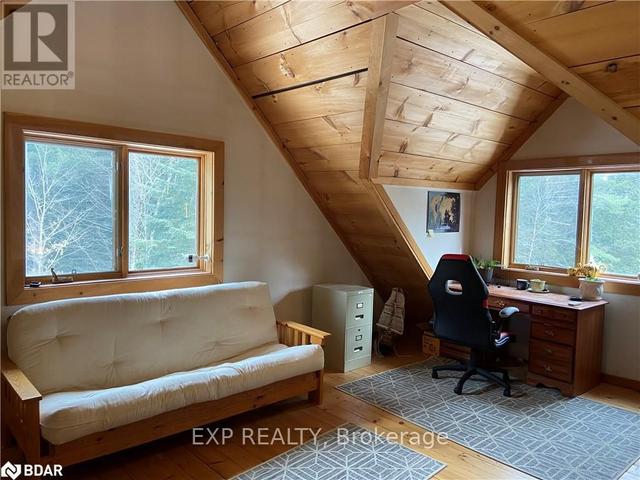 1008 Boshkung Lake Rd, House detached with 1 bedrooms, 1 bathrooms and 4 parking in Algonquin Highlands ON | Image 5