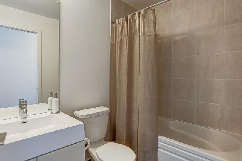 lph24 - 35 Brian Peck Cres, Condo with 2 bedrooms, 2 bathrooms and 2 parking in Toronto ON | Image 13