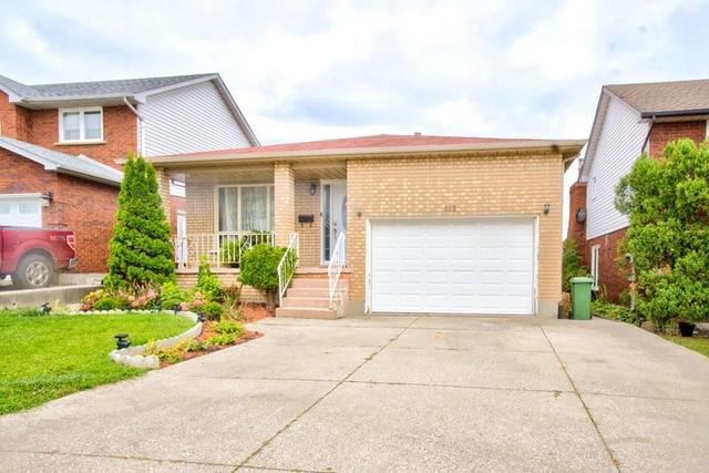 112 Greenshire Drive, House detached with 4 bedrooms, 3 bathrooms and 4 parking in Hamilton ON | Image 2