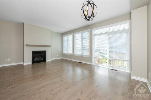 942 Geographe Terrace, Townhouse with 3 bedrooms, 3 bathrooms and 3 parking in Ottawa ON | Image 9