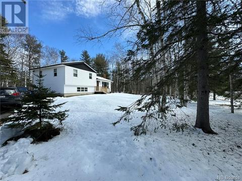 3 Honey Street, House detached with 3 bedrooms, 1 bathrooms and null parking in Miramichi NB | Card Image