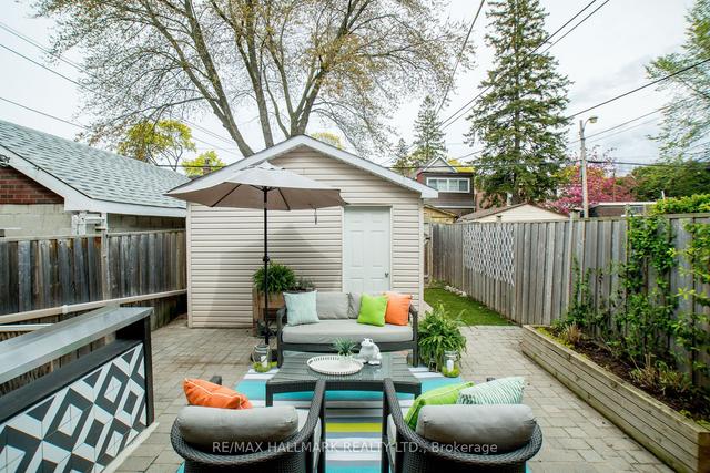 451 Jones Ave, House detached with 3 bedrooms, 3 bathrooms and 1 parking in Toronto ON | Image 30