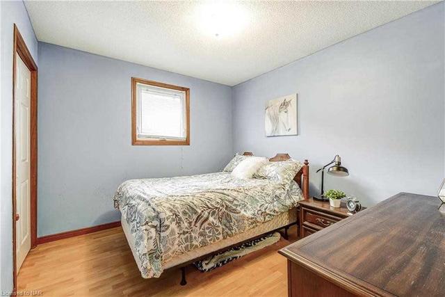 102 Juniper Dr, House detached with 3 bedrooms, 2 bathrooms and 3 parking in Hamilton ON | Image 11