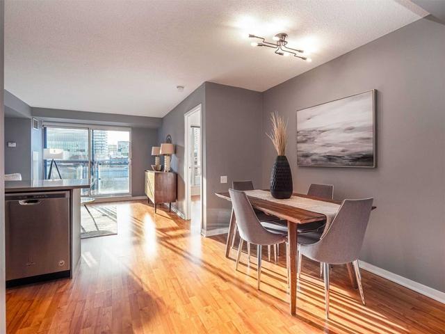 805 - 75 Dalhousie St, Condo with 2 bedrooms, 1 bathrooms and 1 parking in Toronto ON | Image 1