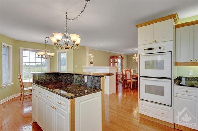6537 First Line Road, House detached with 4 bedrooms, 4 bathrooms and 20 parking in Ottawa ON | Image 7