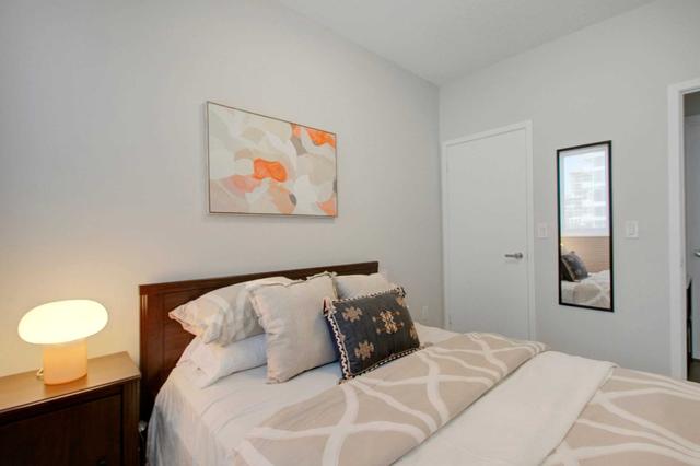 501 - 170 Sumach St, Condo with 1 bedrooms, 1 bathrooms and 1 parking in Toronto ON | Image 2