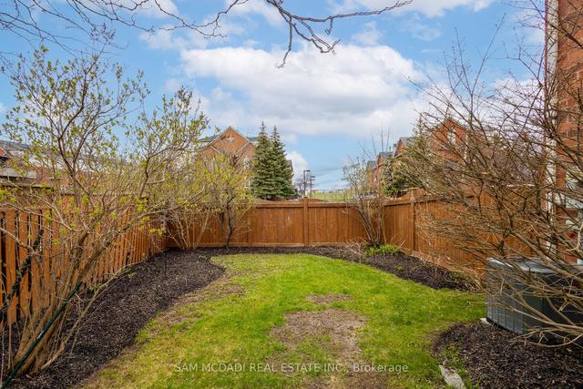 6514 Cedar Rapids Cres, House detached with 3 bedrooms, 3 bathrooms and 5 parking in Mississauga ON | Image 2