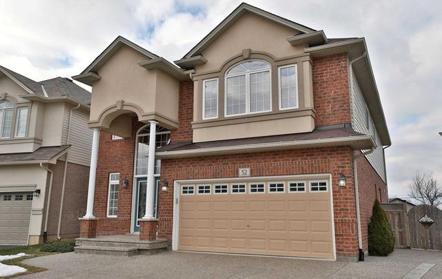 52 Bellroyal Cres, House detached with 4 bedrooms, 3 bathrooms and 4 parking in Hamilton ON | Image 12