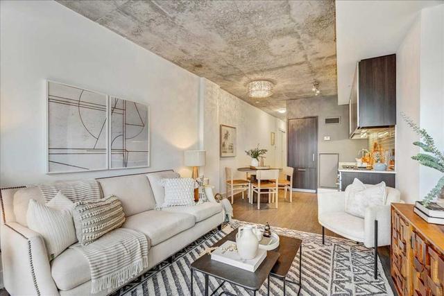 ph1 - 508 Wellington St W, Condo with 1 bedrooms, 1 bathrooms and 1 parking in Toronto ON | Image 1