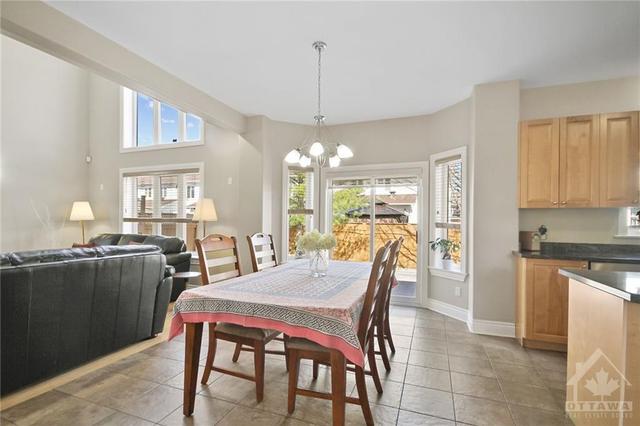 128 Oakfield Crescent, House detached with 4 bedrooms, 4 bathrooms and 4 parking in Ottawa ON | Image 12