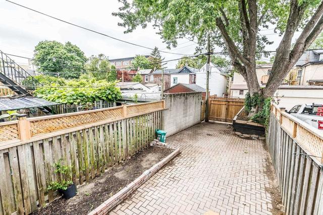 upper - 20 Golden Ave, House semidetached with 3 bedrooms, 1 bathrooms and 2 parking in Toronto ON | Image 27