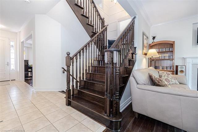 2240 Devonshire Crescent, House detached with 4 bedrooms, 2 bathrooms and 6 parking in Oakville ON | Image 20