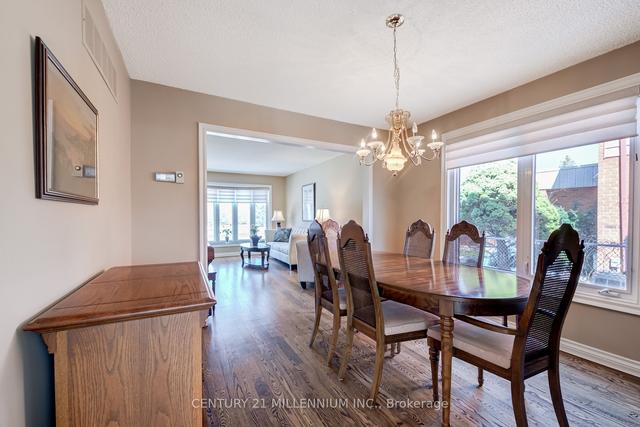 139 Elgin Dr, House detached with 4 bedrooms, 4 bathrooms and 6 parking in Brampton ON | Image 39