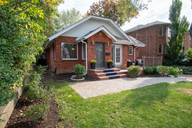 125 Eastville Ave, House detached with 3 bedrooms, 3 bathrooms and 5 parking in Toronto ON | Image 1