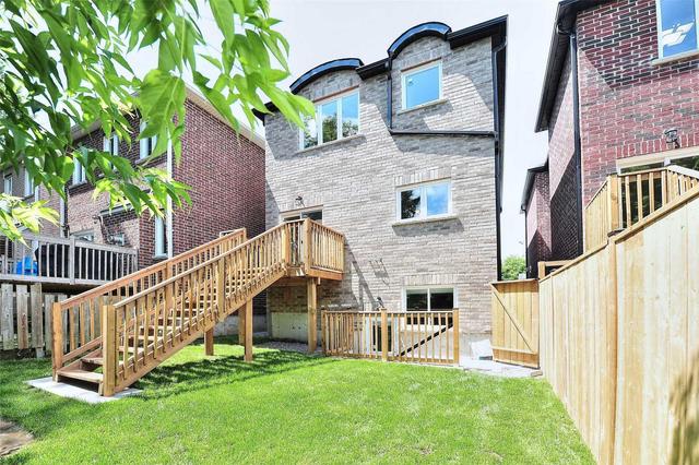 121 Harding Blvd, House detached with 4 bedrooms, 4 bathrooms and 2 parking in Toronto ON | Image 19